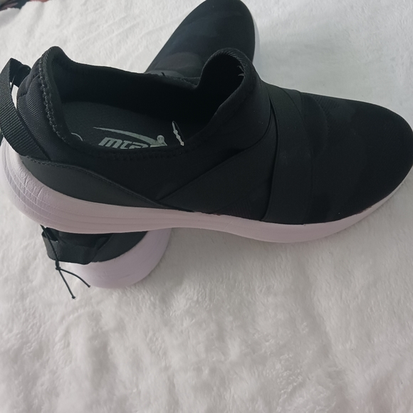 MTA Sport • Women's "Ashley" Memory Foam Camo Athletic Slip-On Sneakers - Picture 3 of 13